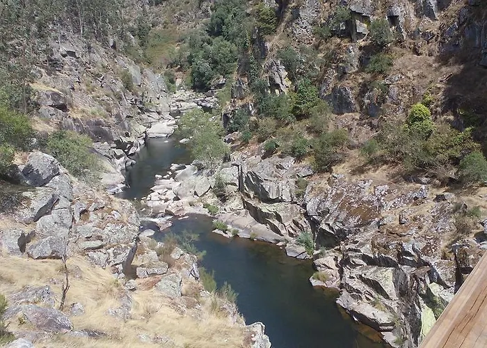 Solar Olival Da Vinha 派瓦堡